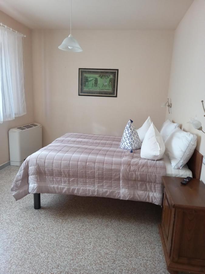 Bnb Villa Melany Vicino Centro Lucca Bagian luar foto