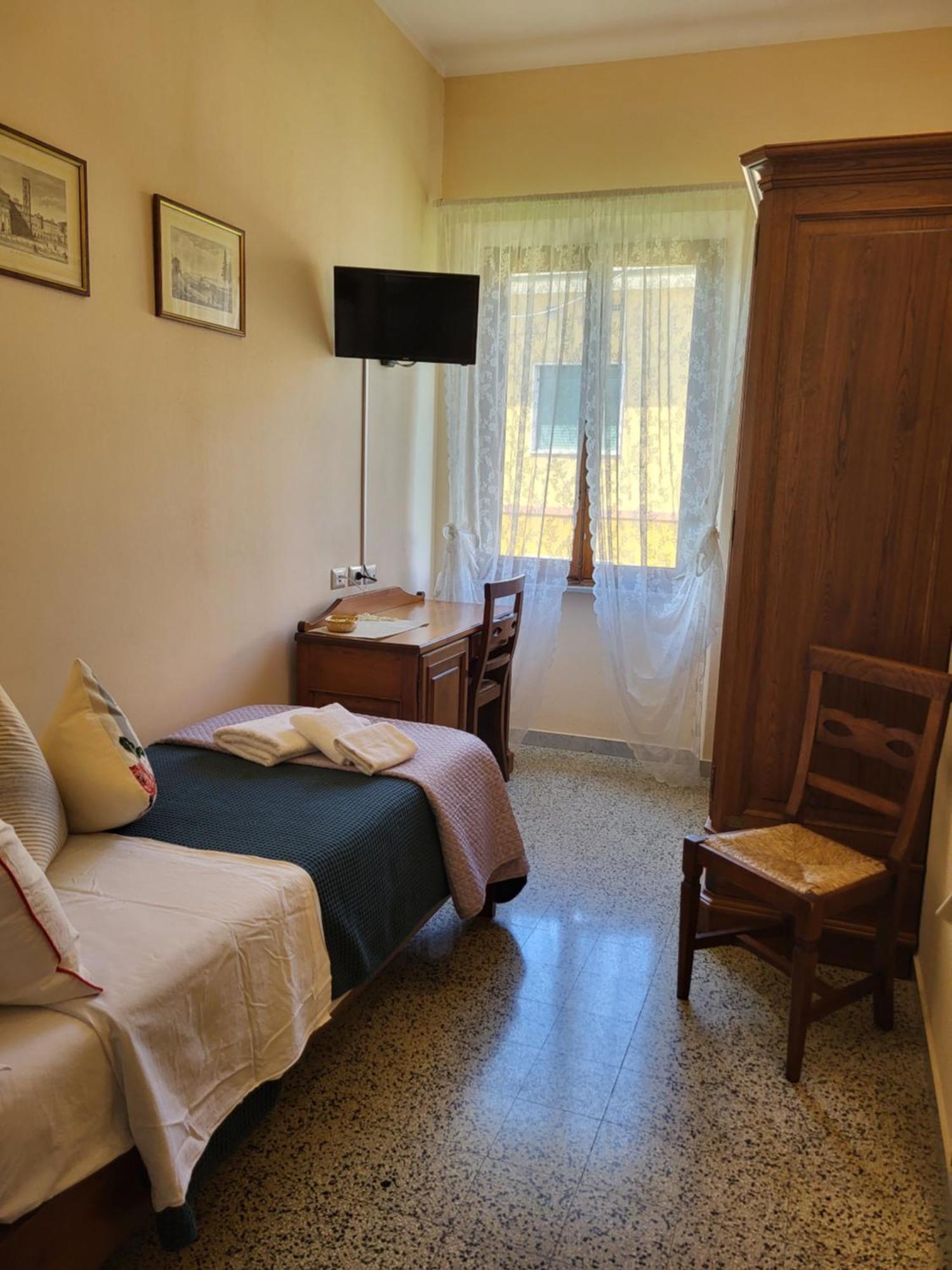 Bnb Villa Melany Vicino Centro Lucca Bagian luar foto