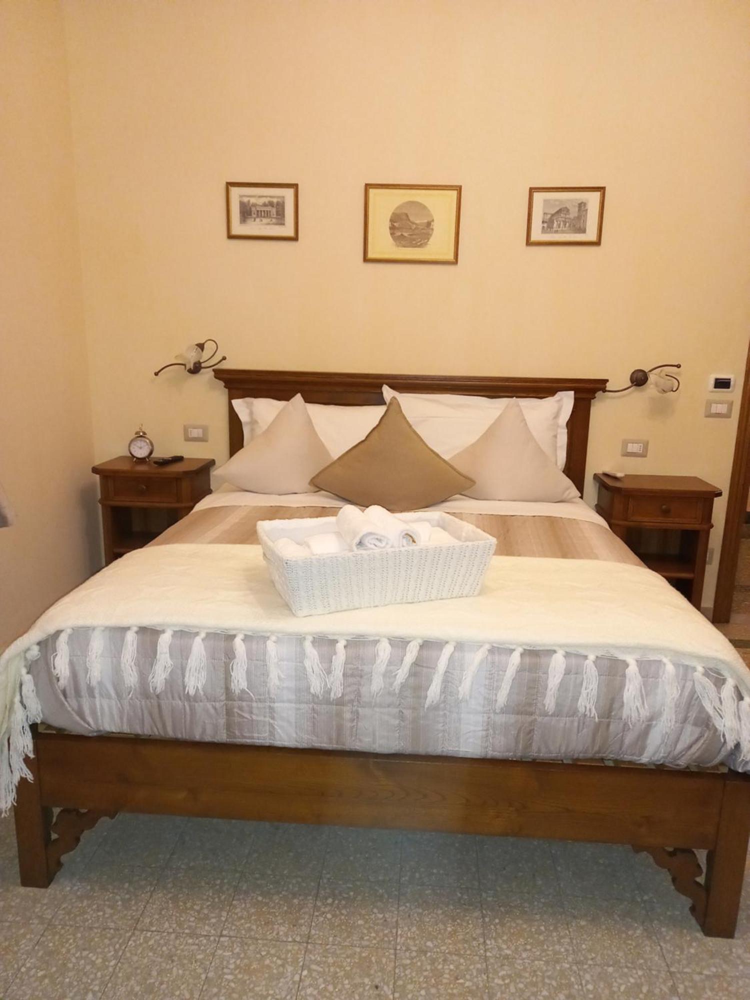 Bnb Villa Melany Vicino Centro Lucca Ruang foto