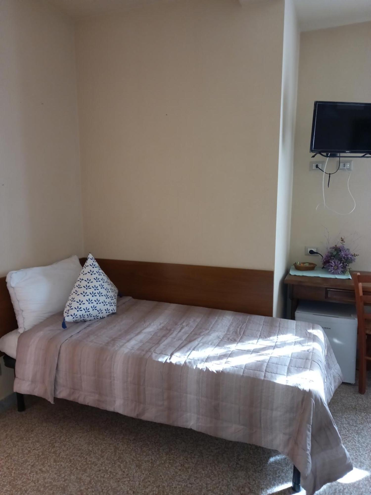 Bnb Villa Melany Vicino Centro Lucca Ruang foto