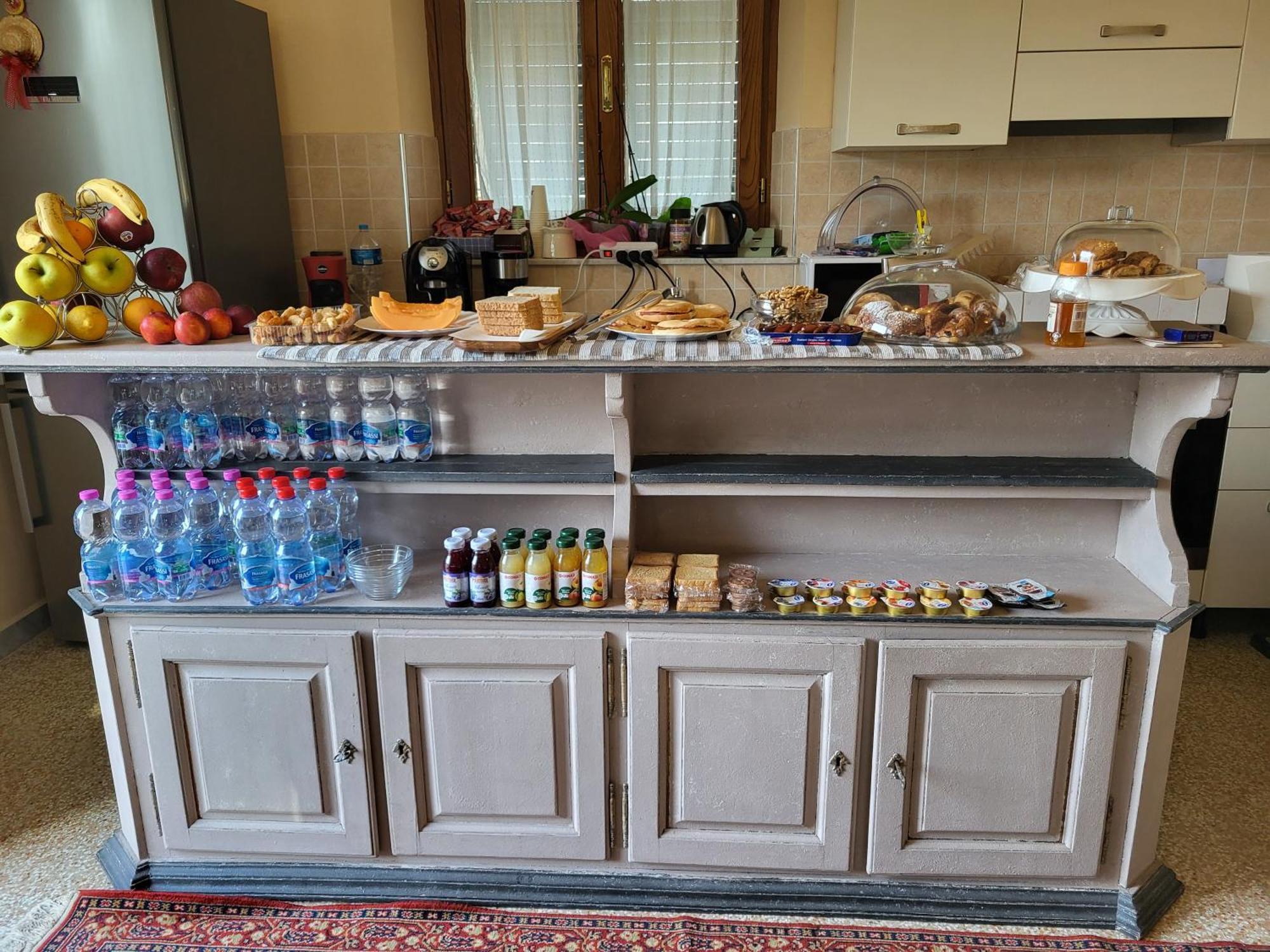 Bnb Villa Melany Vicino Centro Lucca Bagian luar foto